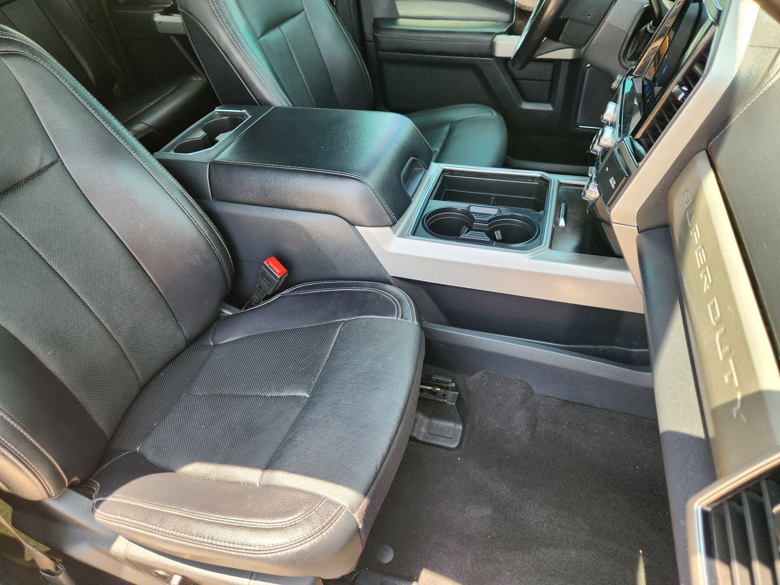 2022 Ford F-350SD Lariat DRW