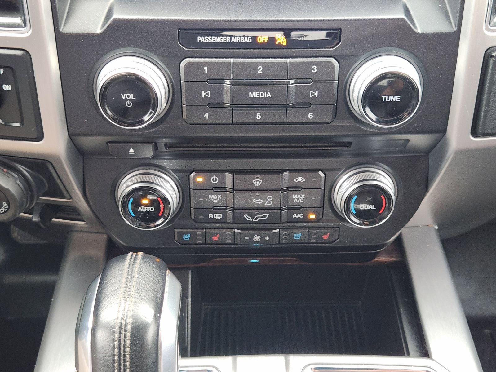 2017 Ford F-150 Platinum