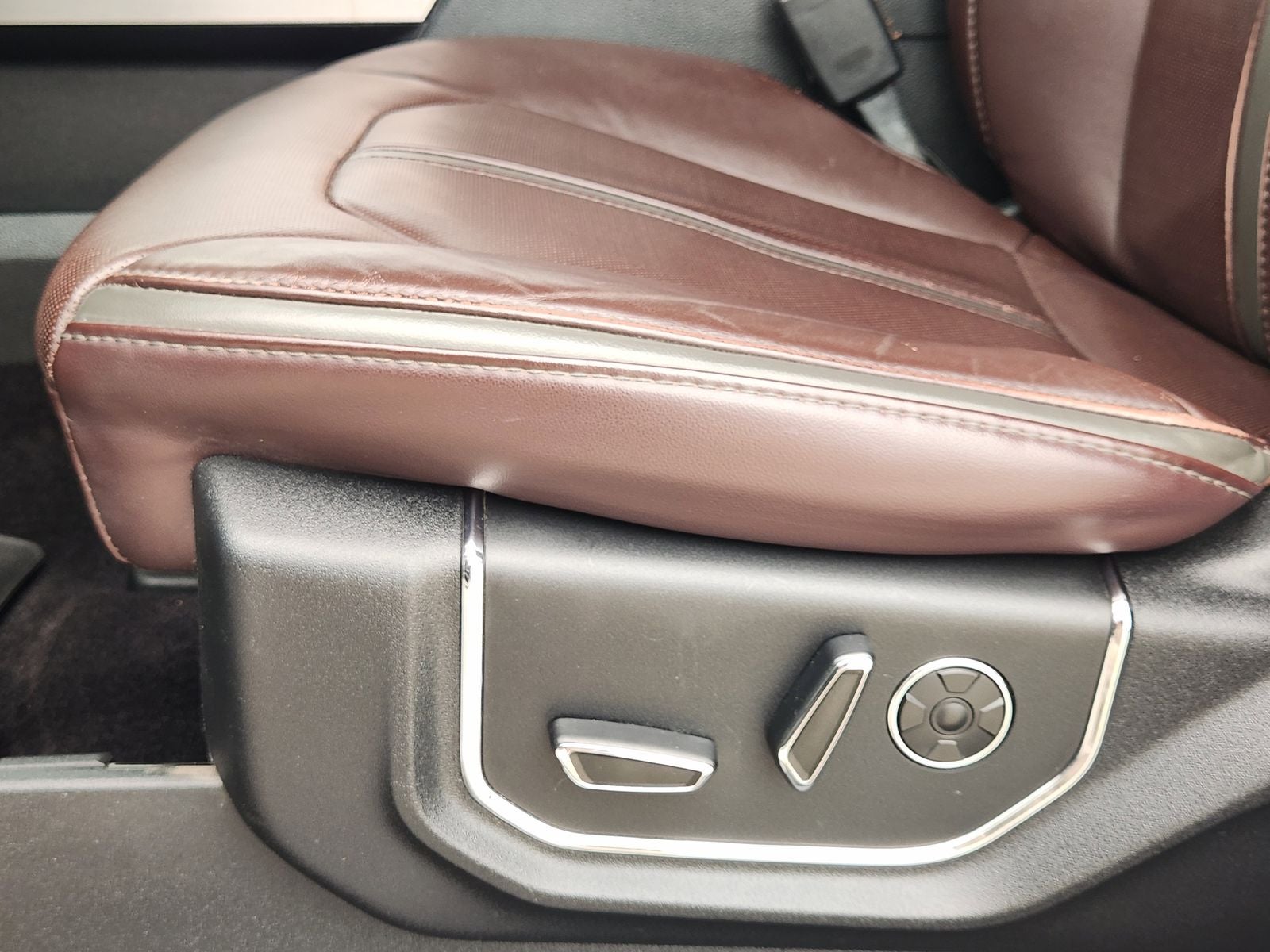 2017 Ford F-150 Platinum
