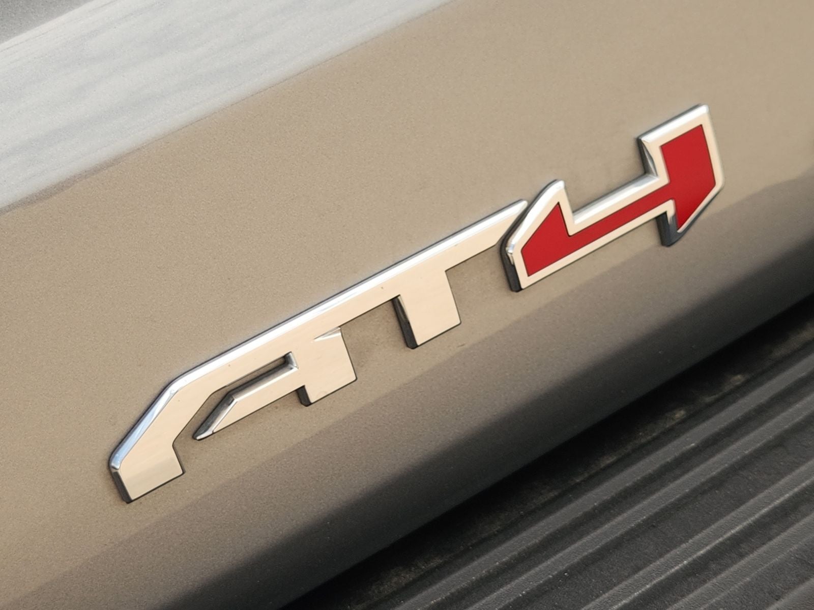 2025 GMC Yukon AT4