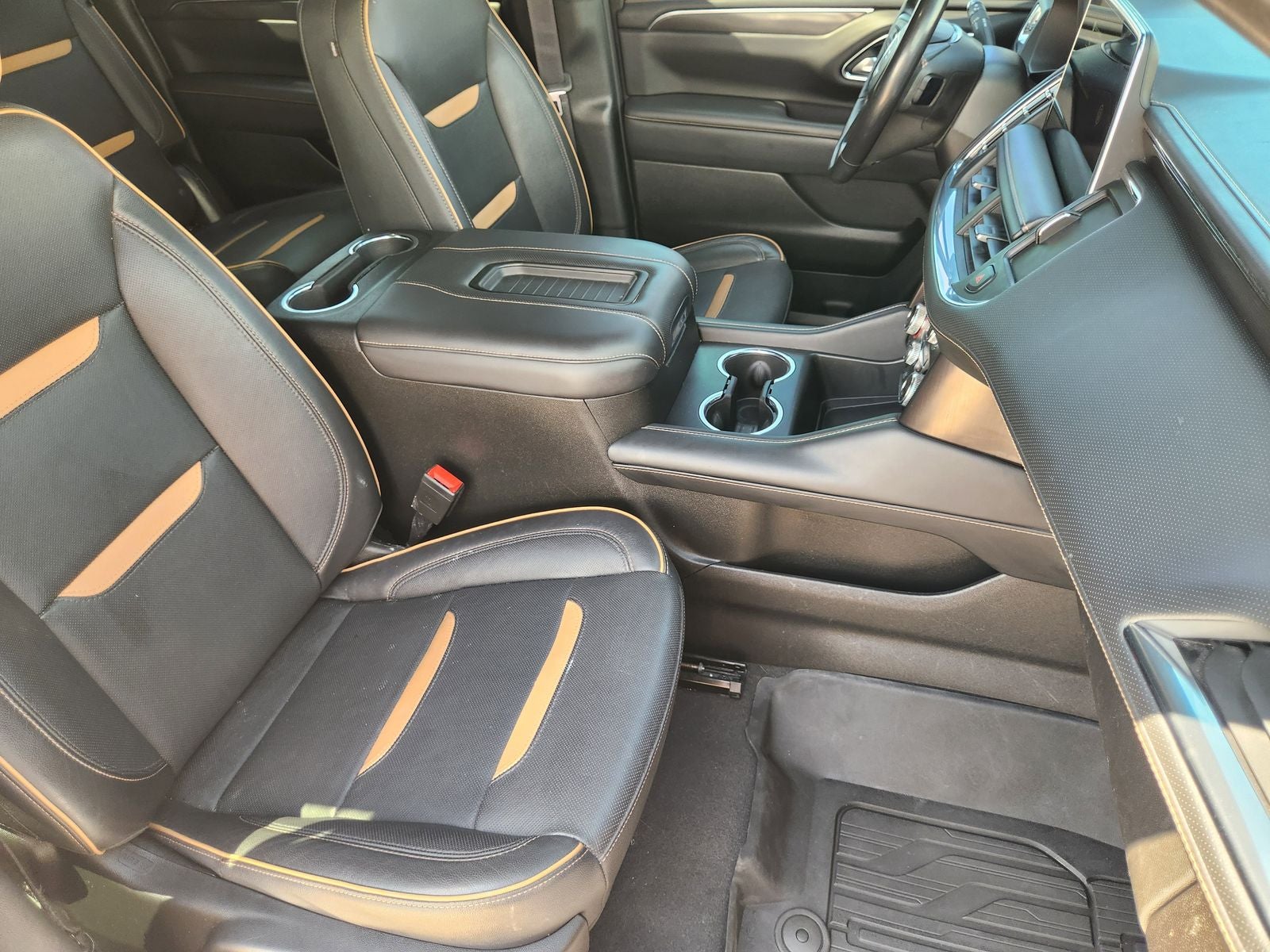 2023 GMC Yukon XL AT4