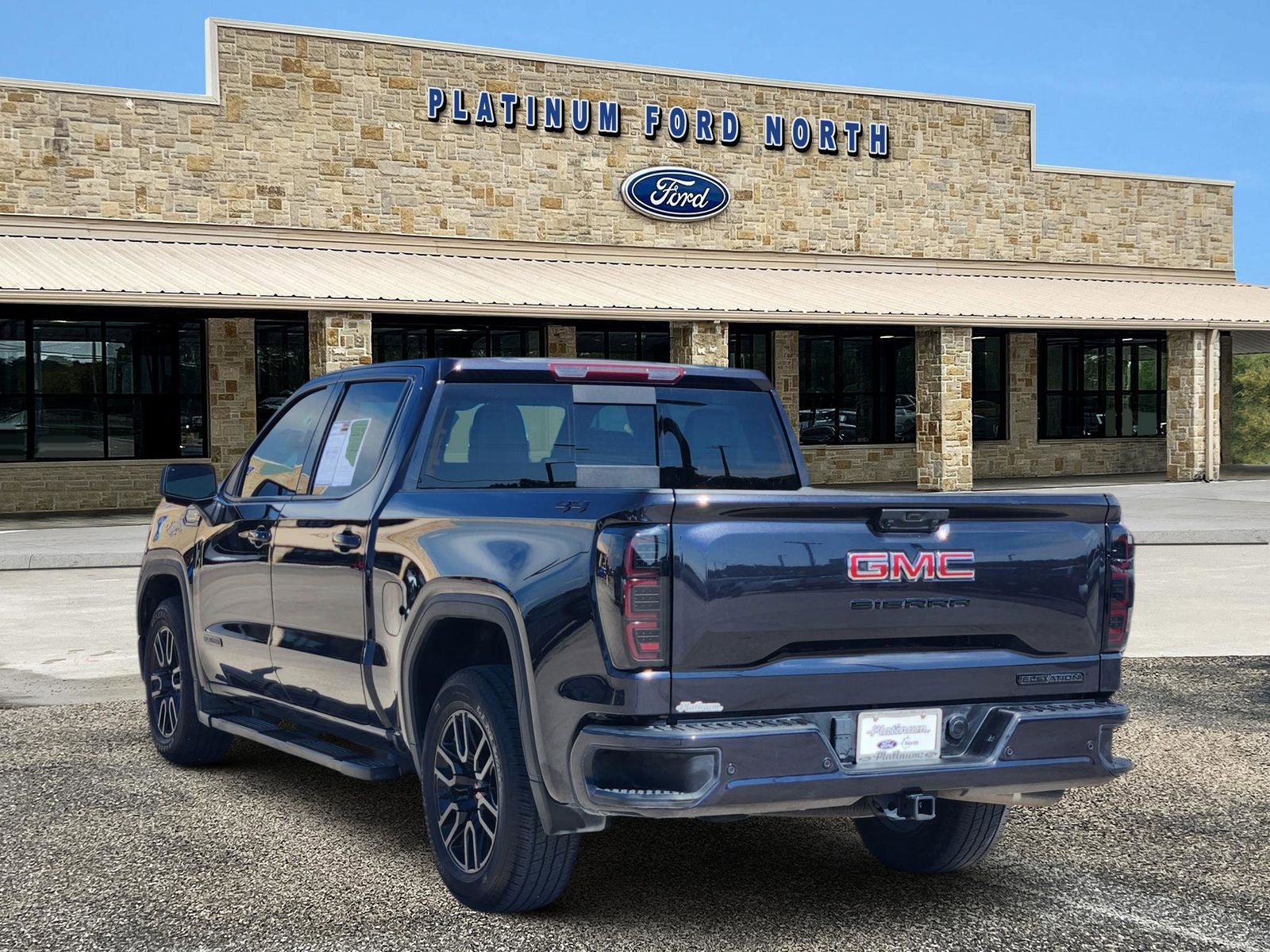2025 GMC Sierra 1500 Elevation
