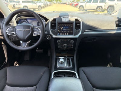 2023 Chrysler 300 Touring