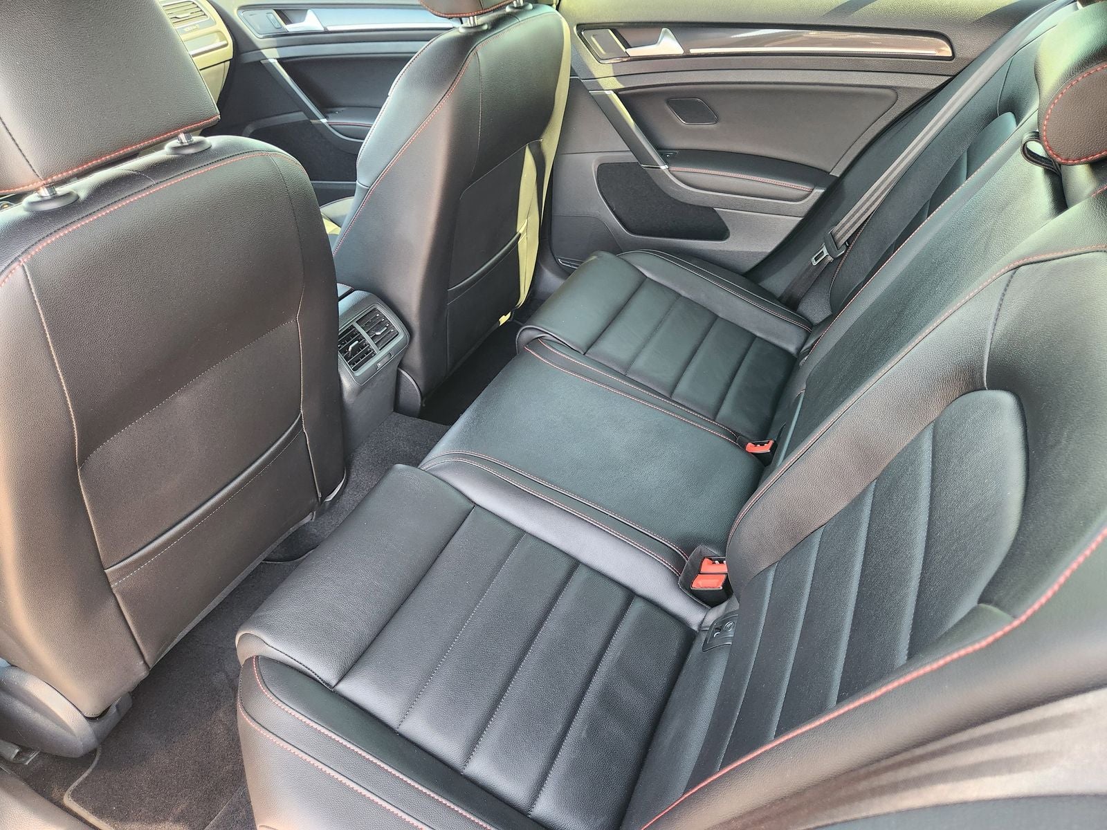 2017 Volkswagen Golf GTI Autobahn