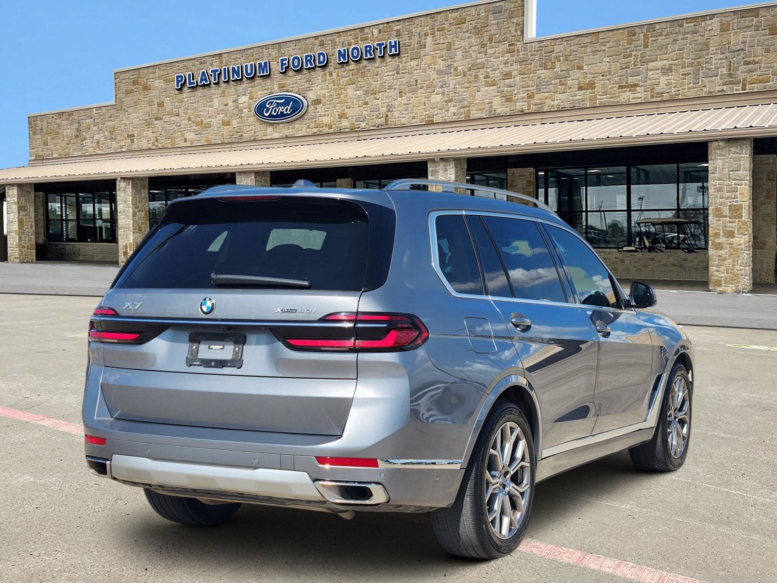 2023 BMW X7 xDrive40i