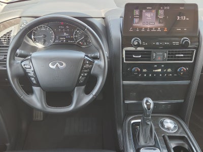 2024 INFINITI QX80 LUXE