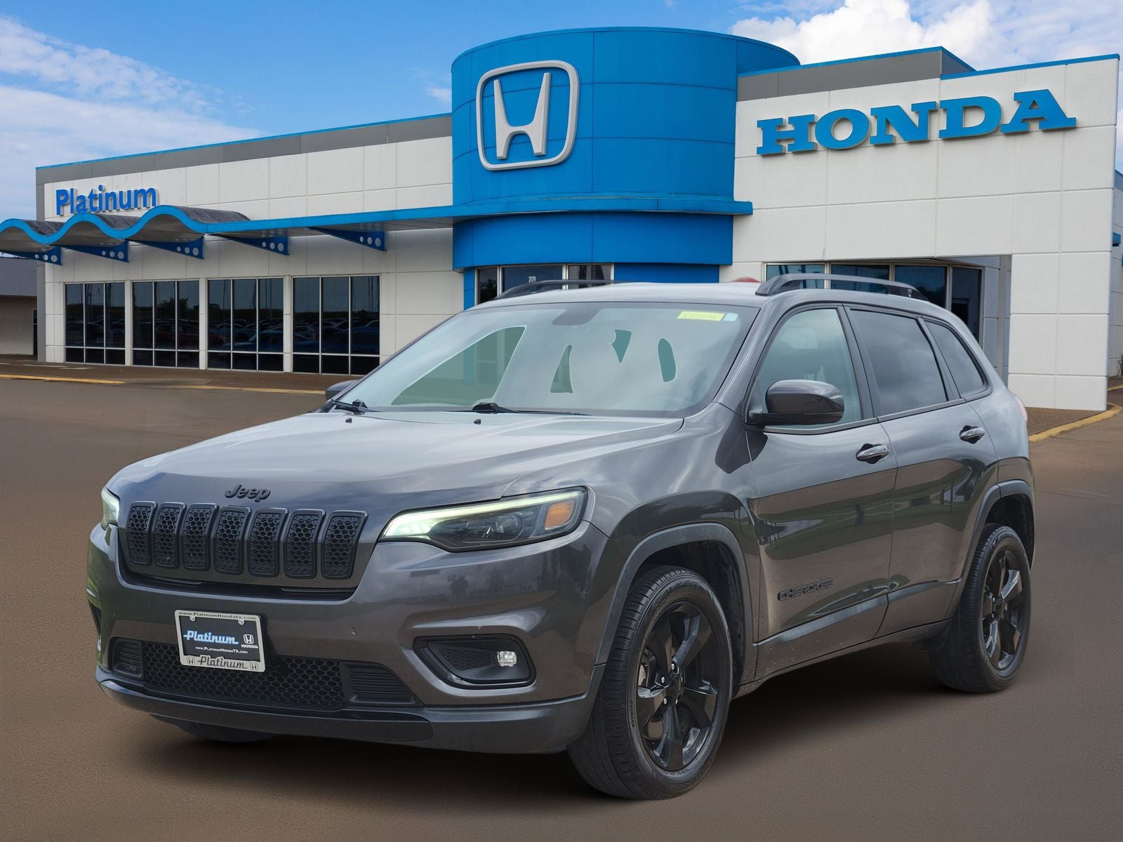 Used 2019 Jeep Cherokee Altitude with VIN 1C4PJLLB5KD454721 for sale in Denison, TX