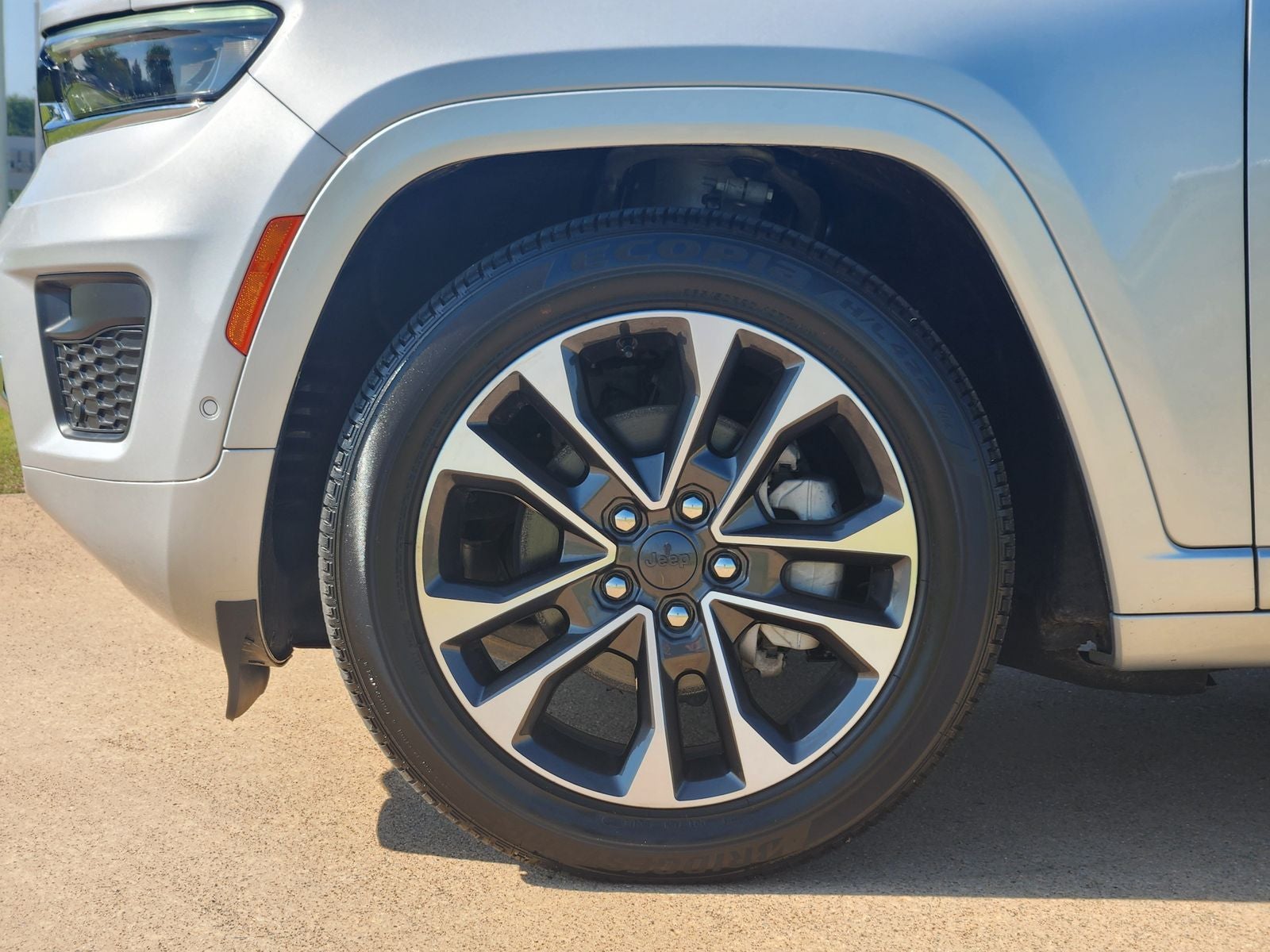 2024 Jeep Grand Cherokee Overland - Photo 14