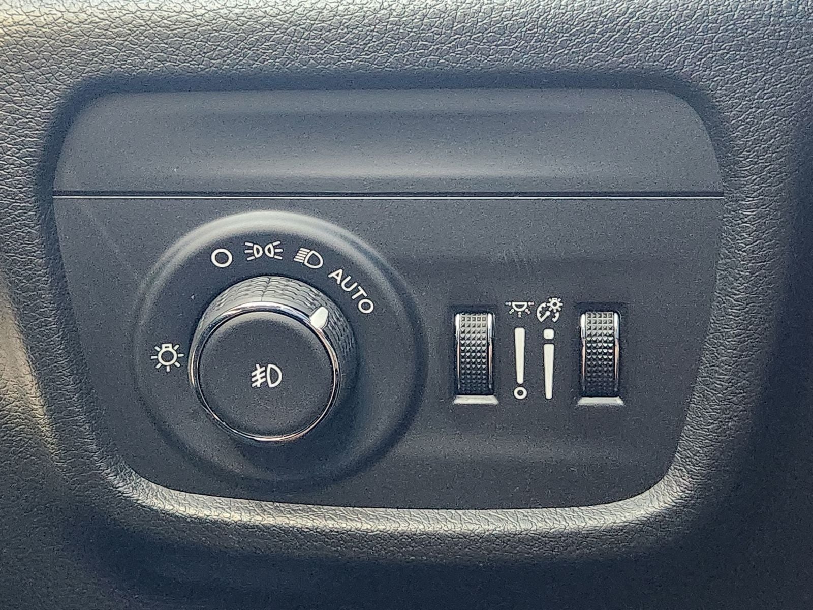 2024 Jeep Grand Cherokee Overland - Photo 25
