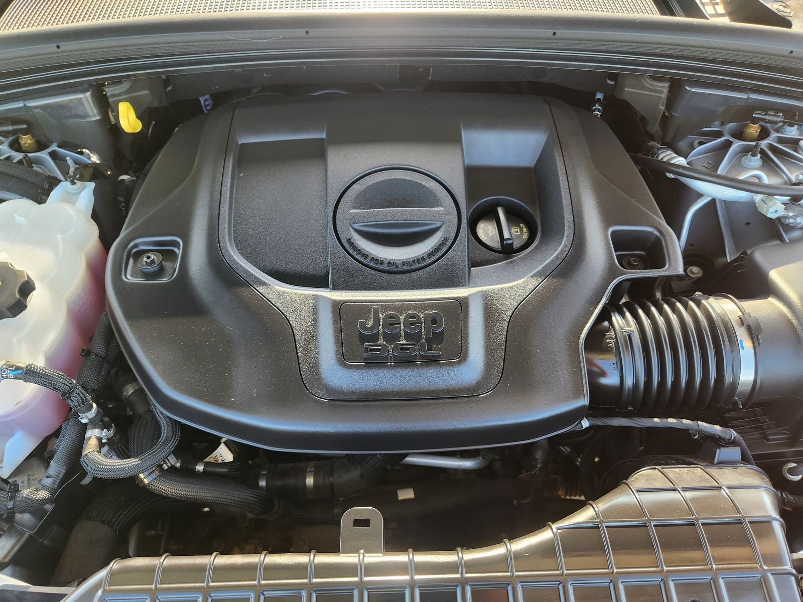 2024 Jeep Grand Cherokee Overland - Photo 34
