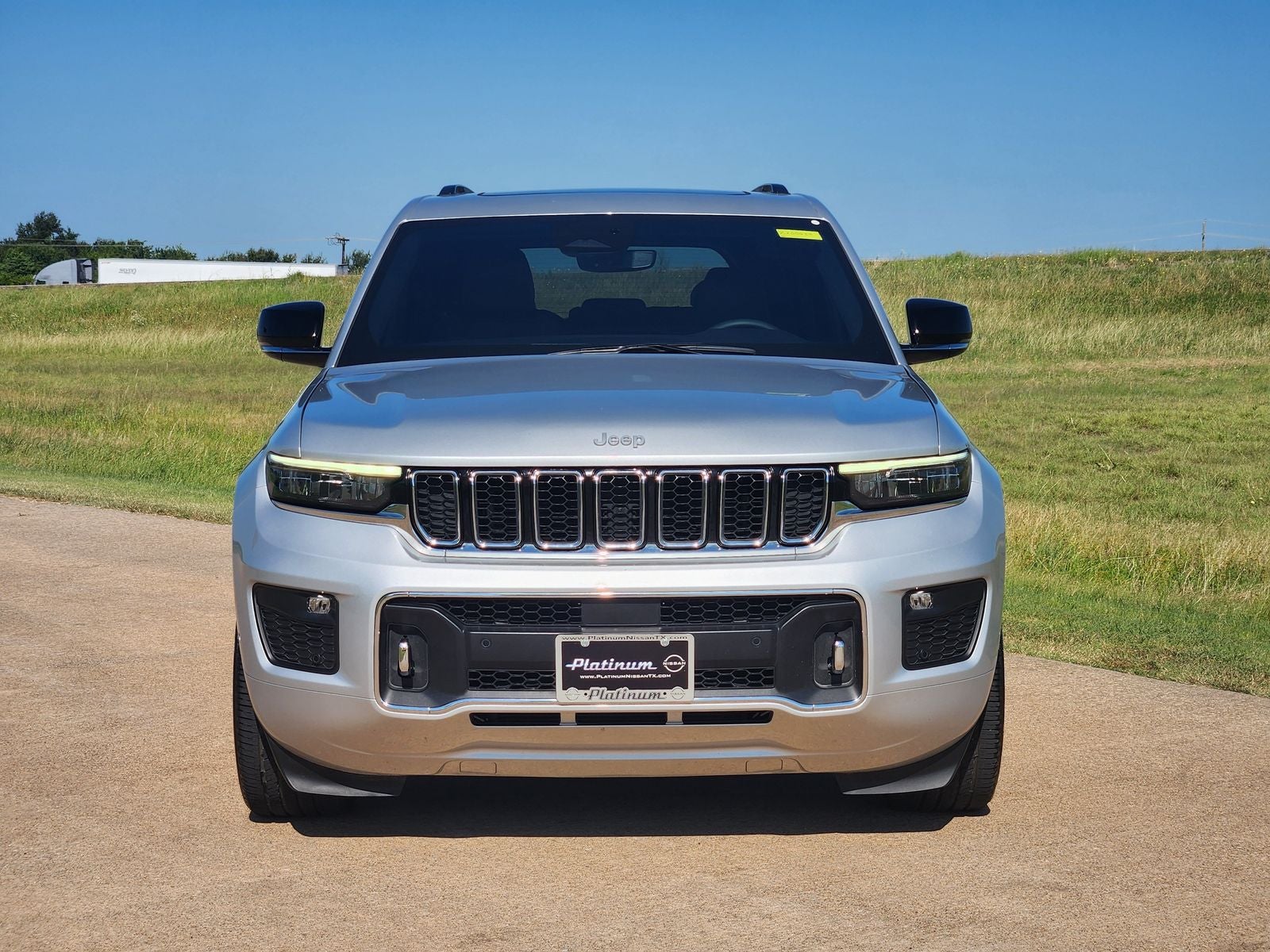 2024 Jeep Grand Cherokee Overland - Photo 6