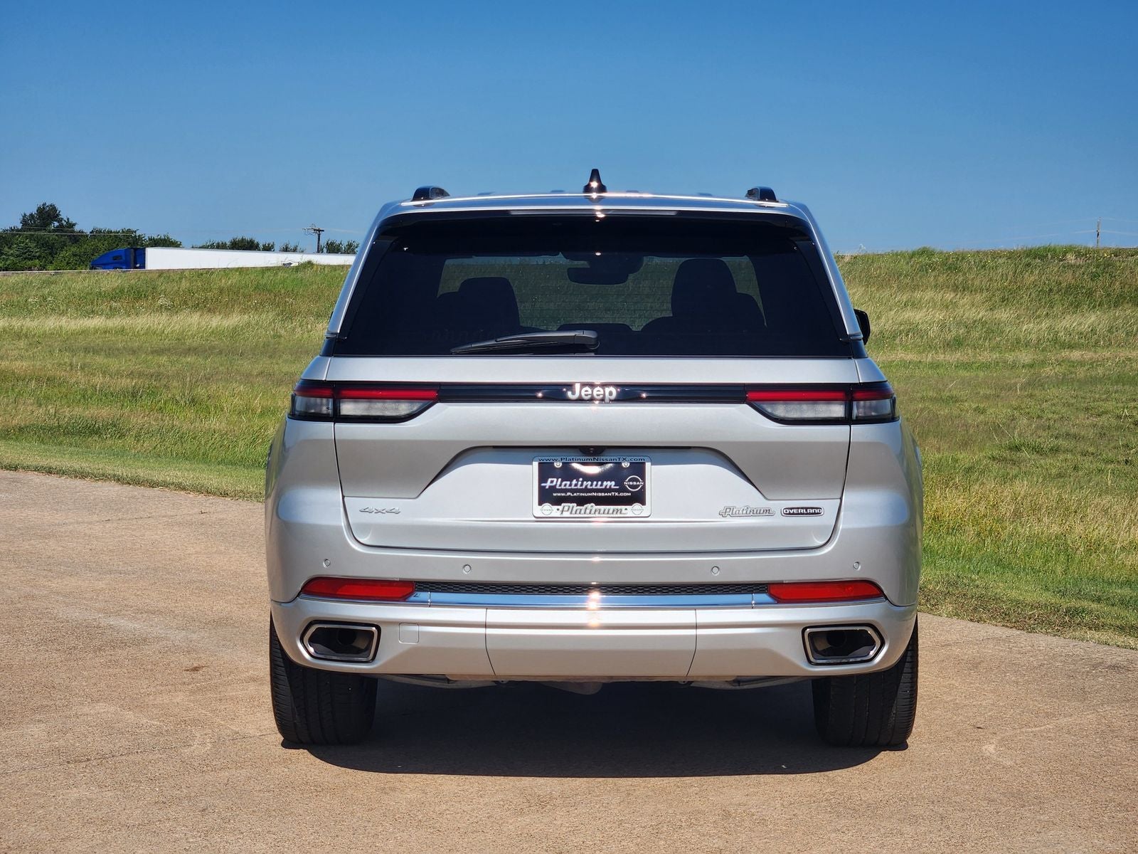 2024 Jeep Grand Cherokee Overland - Photo 8