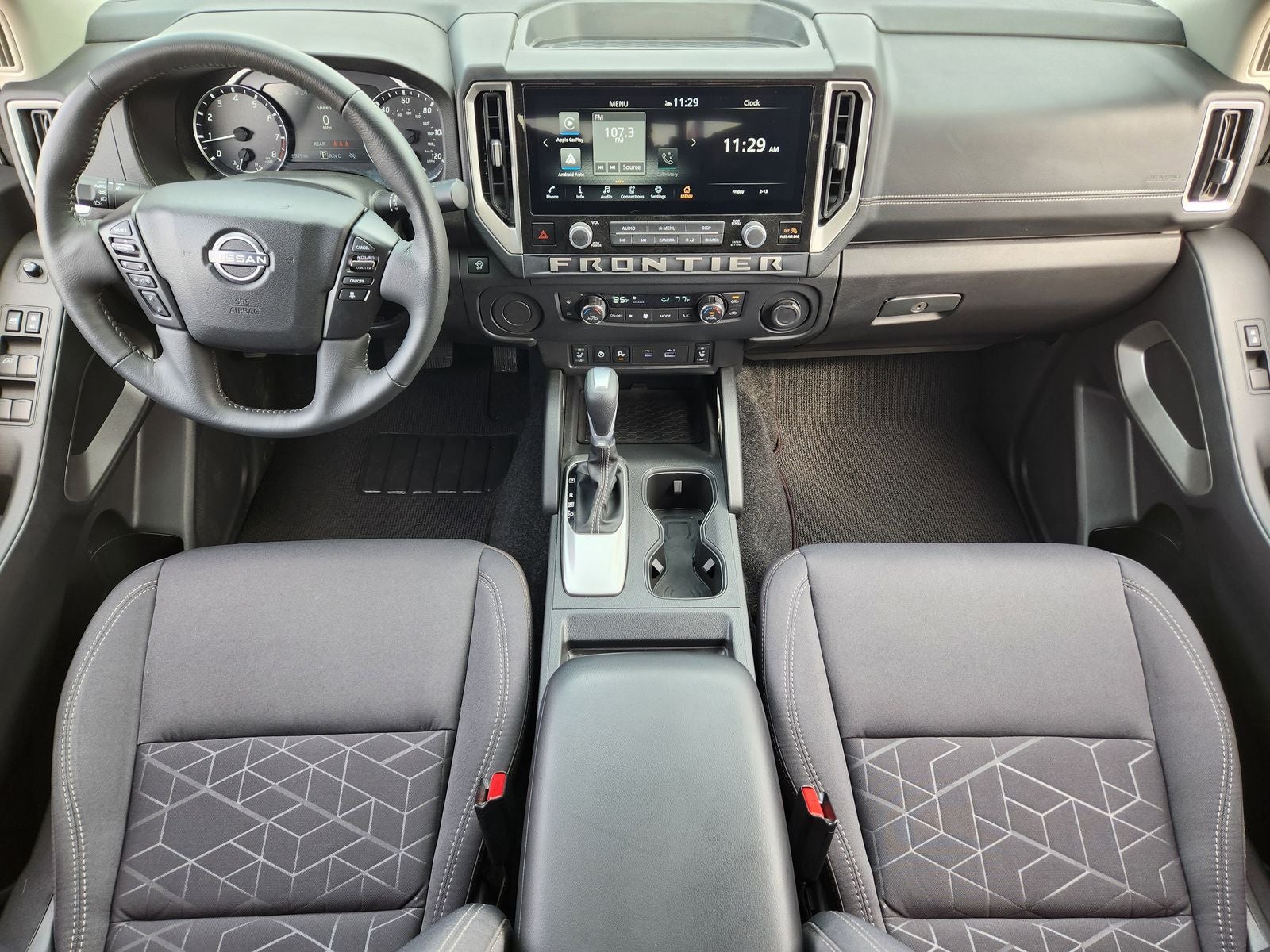 2025 Nissan Frontier SV