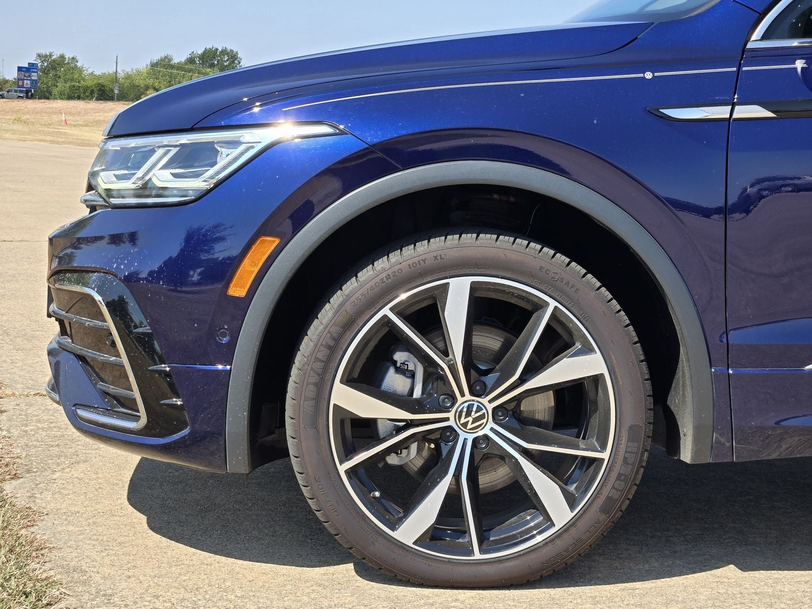2024 Volkswagen Tiguan 2.0T SEL R-Line