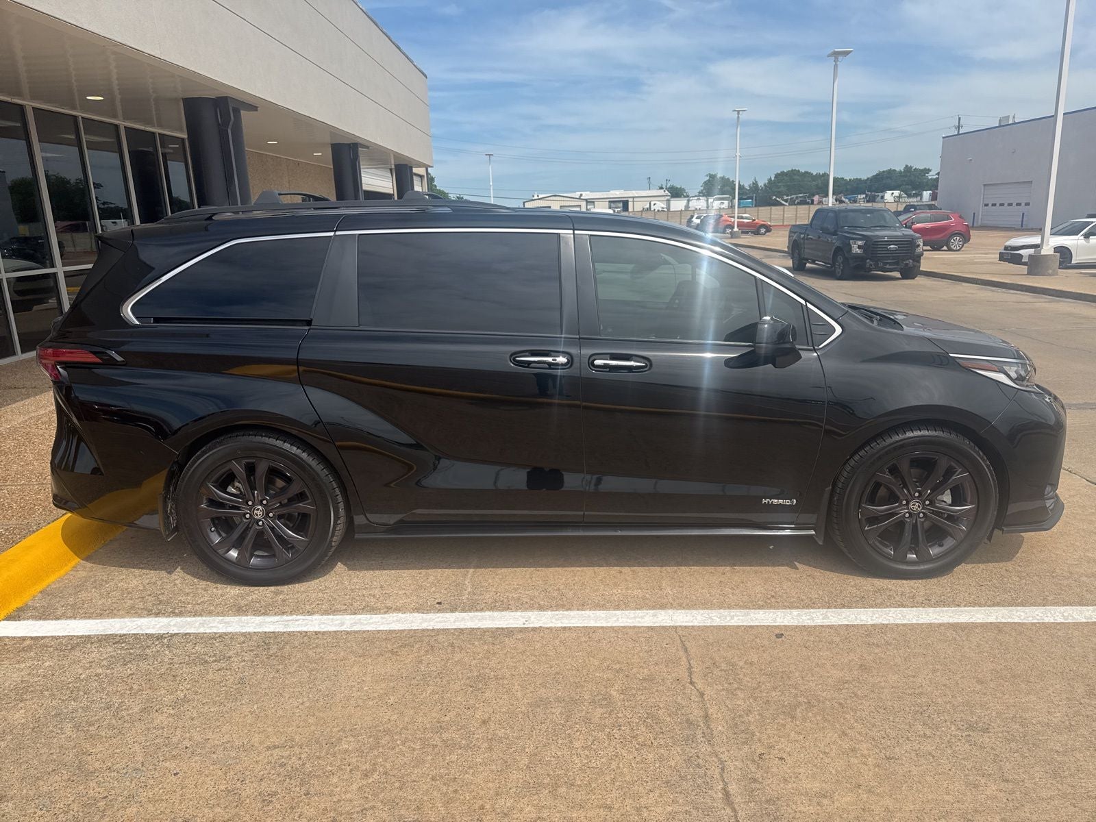 2021 Toyota Sienna XSE 7 Passenger