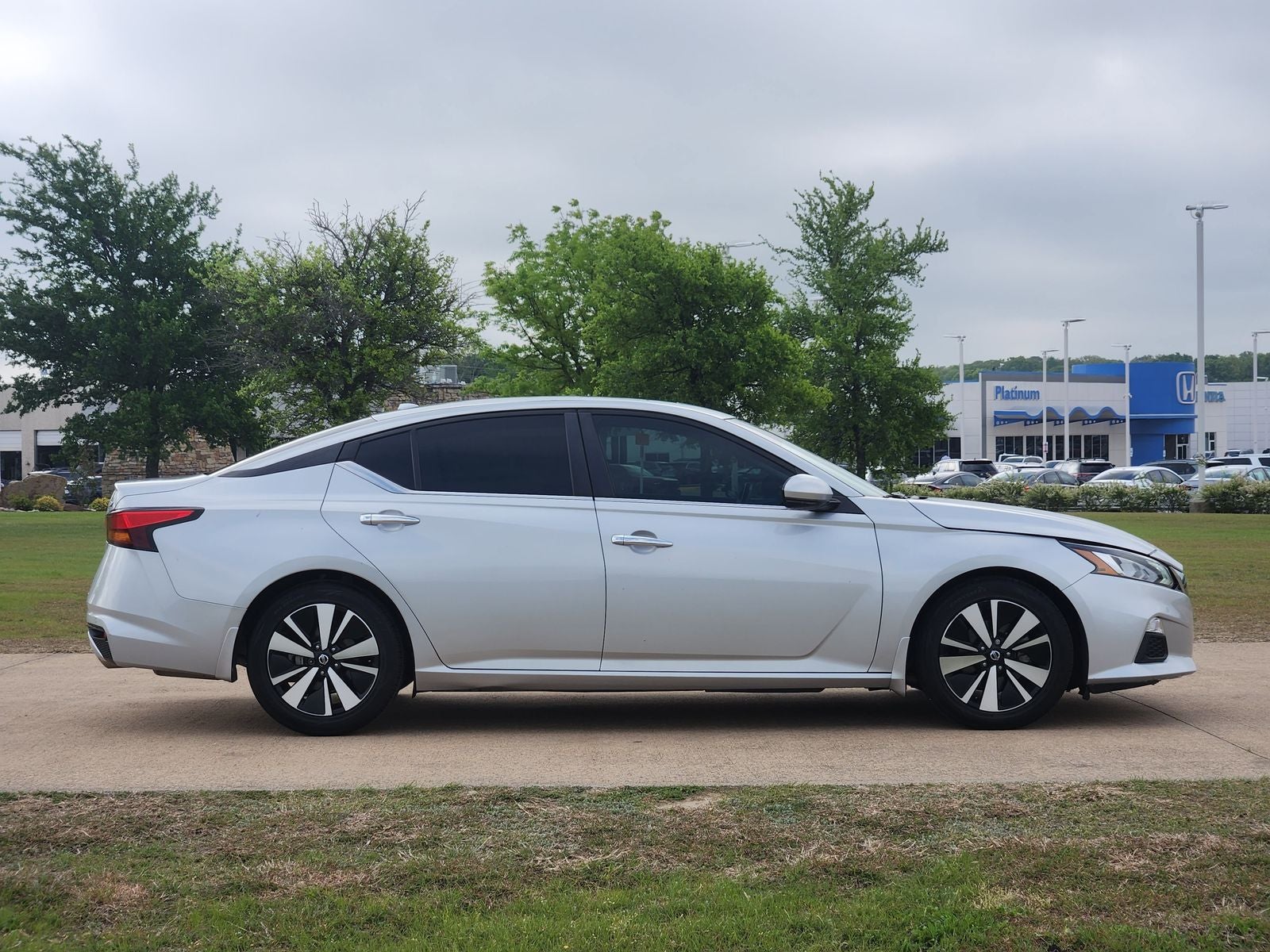 2021 Nissan Altima 2.5 SV