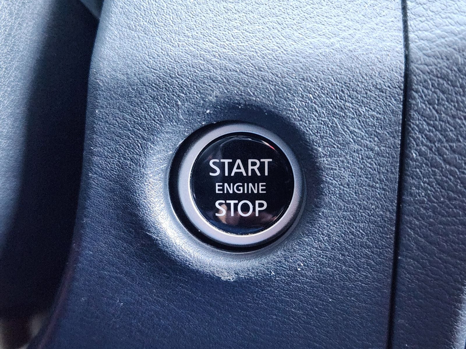 2023 Nissan Frontier PRO-X