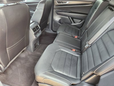 2025 Volkswagen Atlas Cross Sport 2.0T SEL R-Line Black