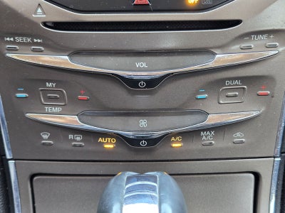 2013 Lincoln MKX Base