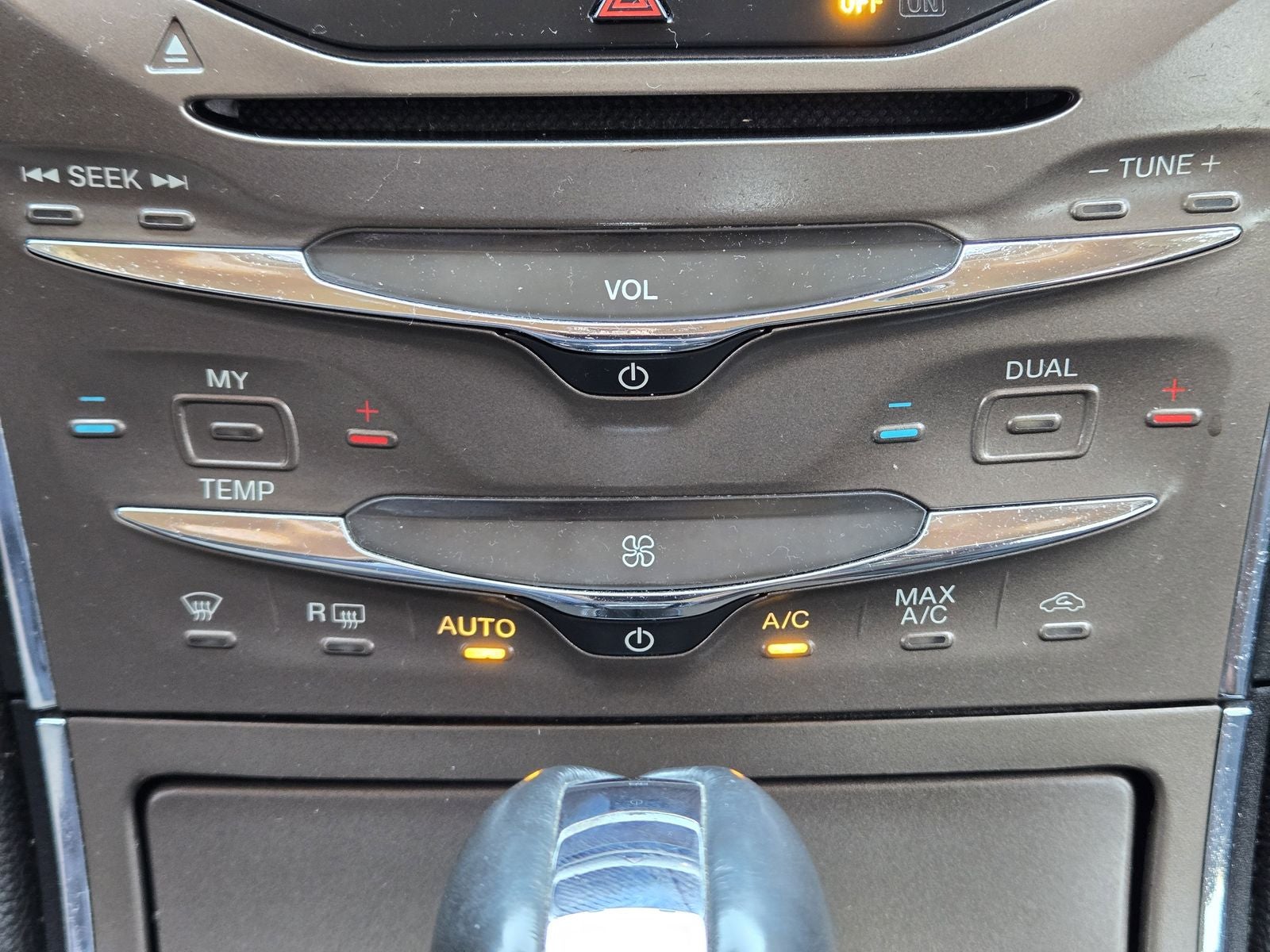 2013 Lincoln MKX Base