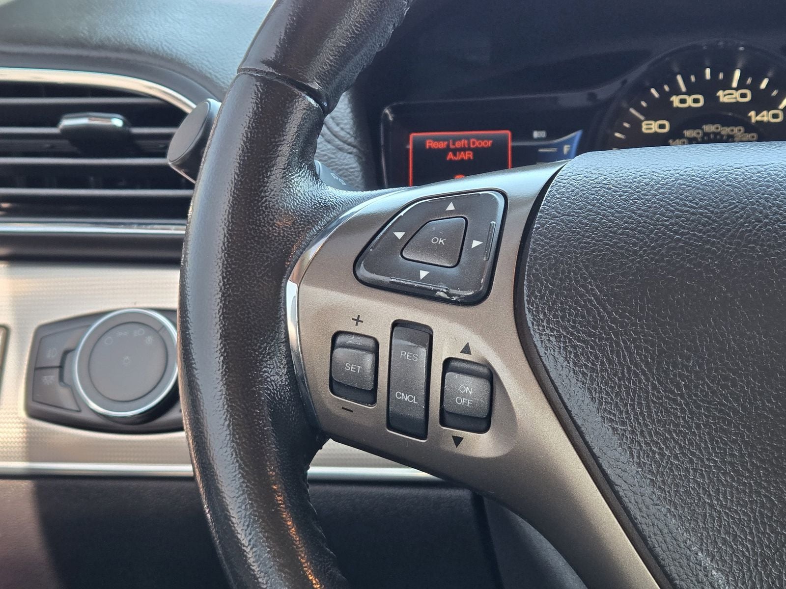 2013 Lincoln MKX Base