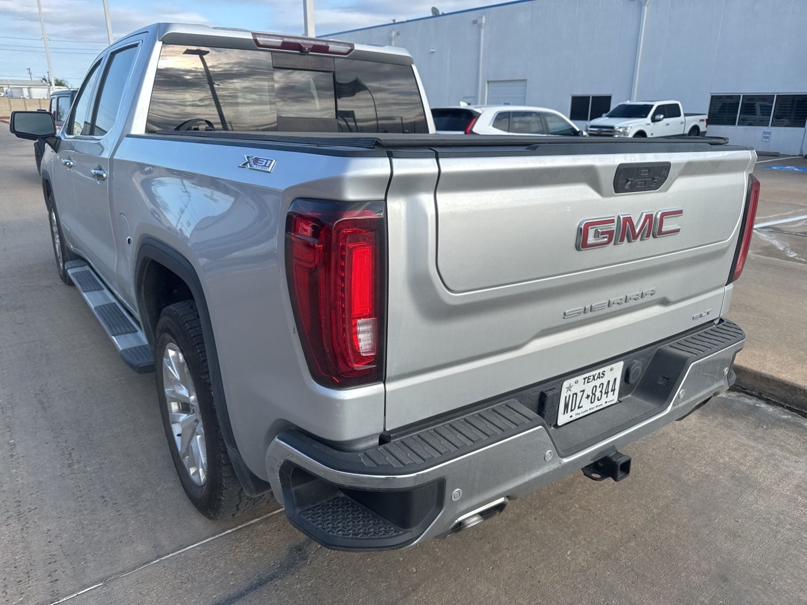 2020 GMC Sierra 1500 SLT