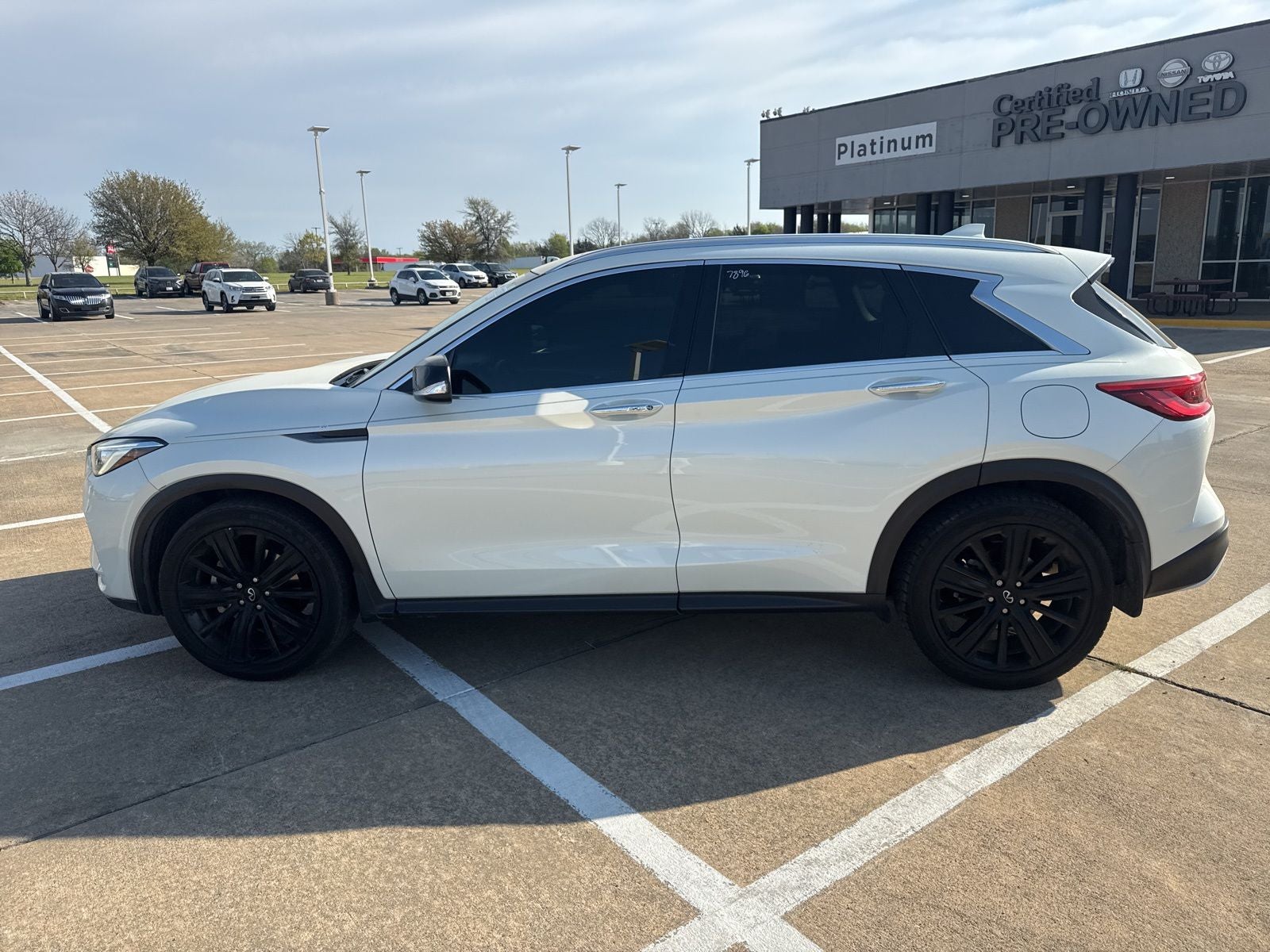 2021 INFINITI QX50 LUXE