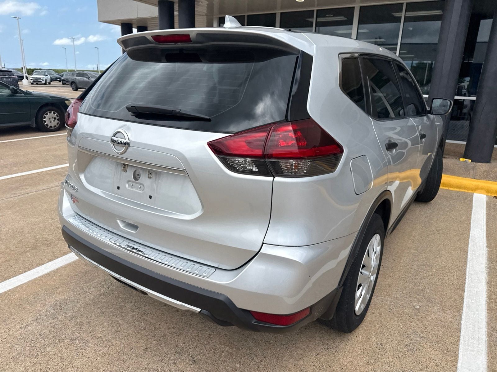2019 Nissan Rogue S