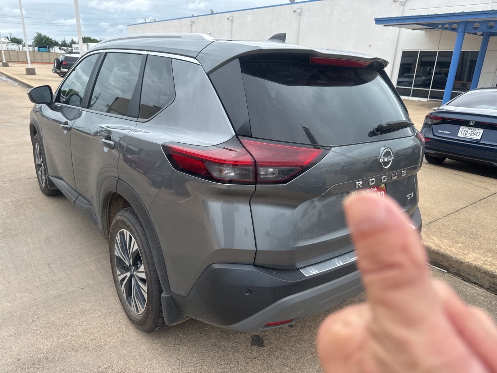 2023 Nissan Rogue SV