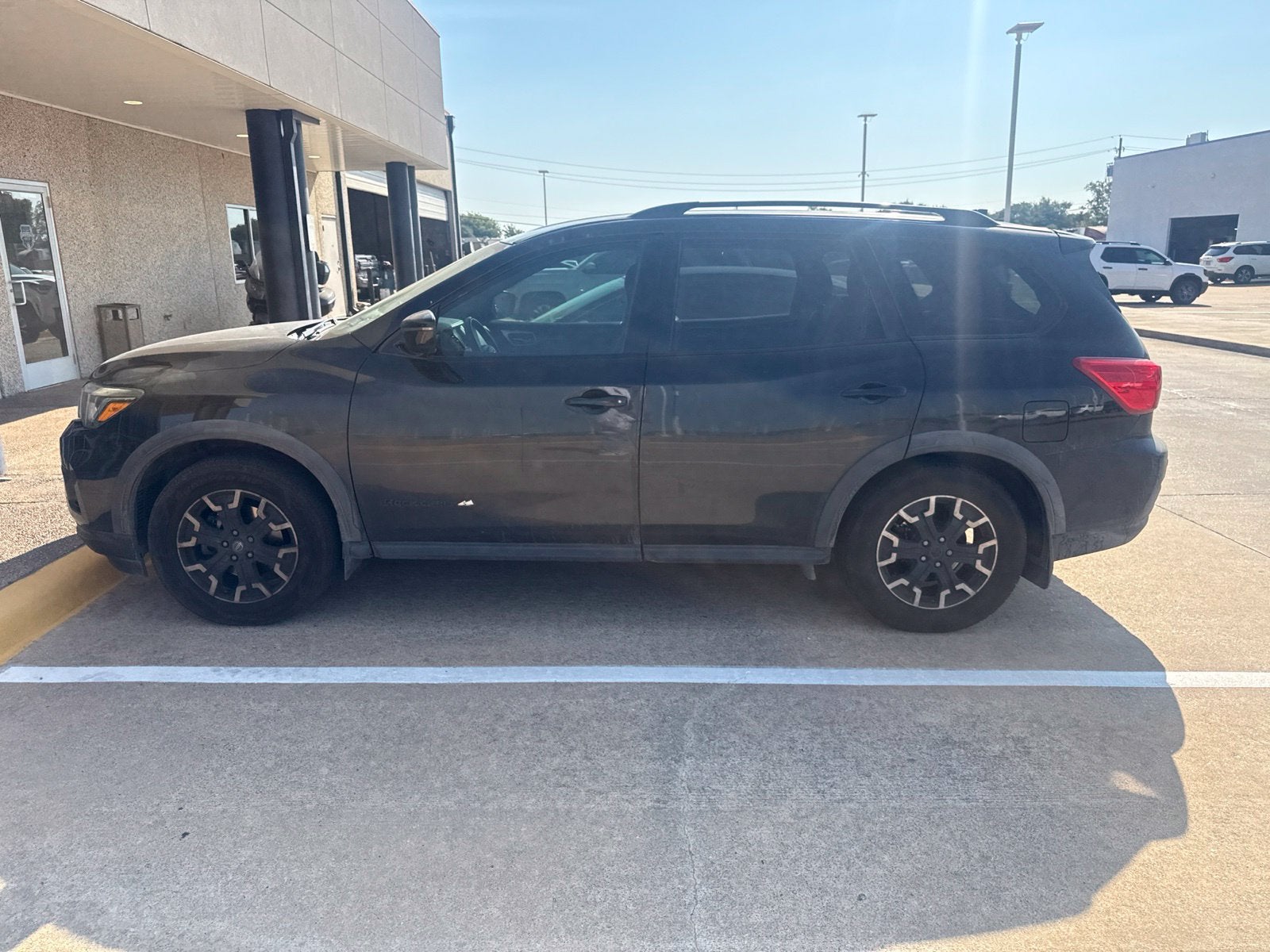 2019 Nissan Pathfinder SV