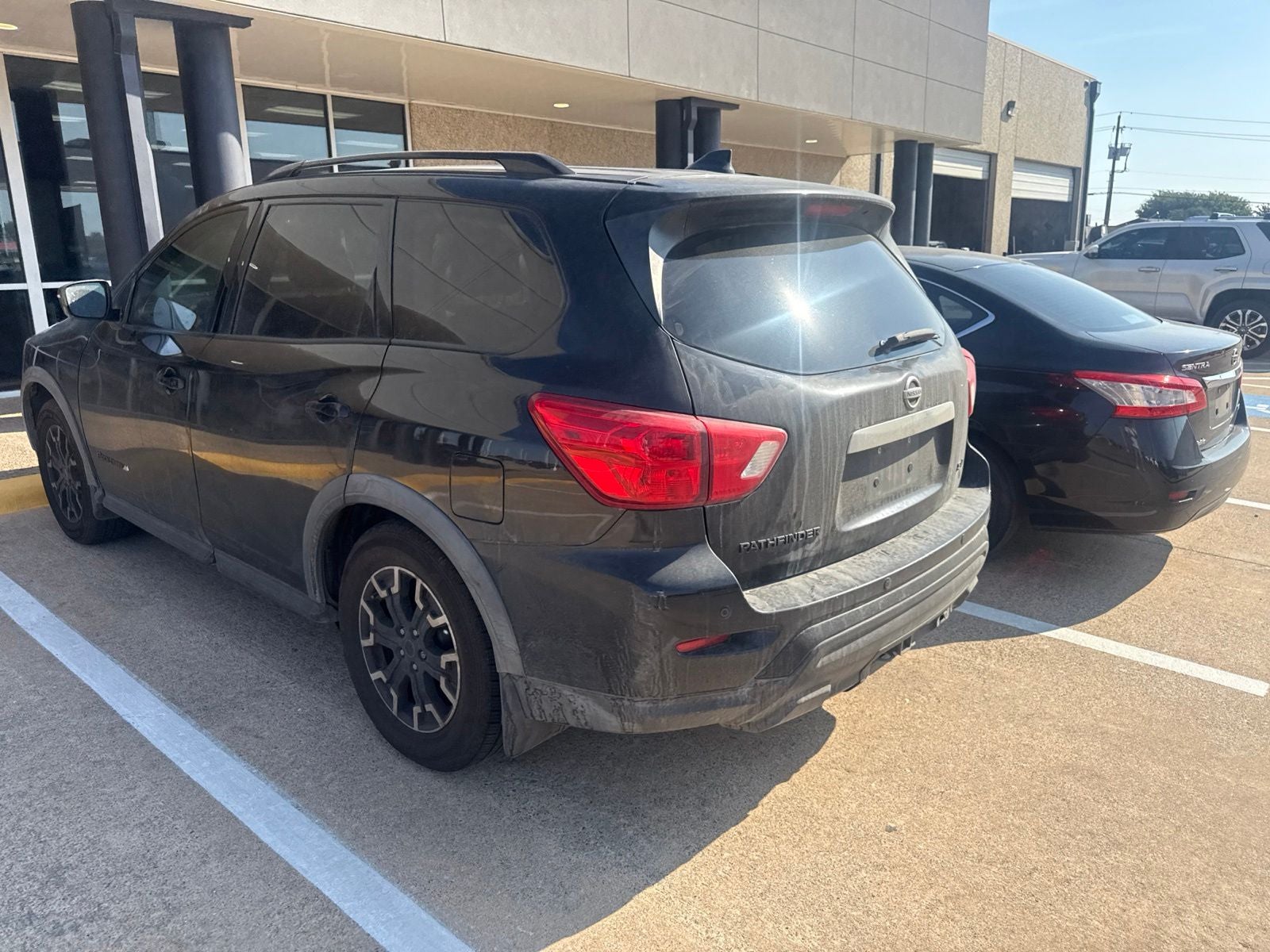 2019 Nissan Pathfinder SV