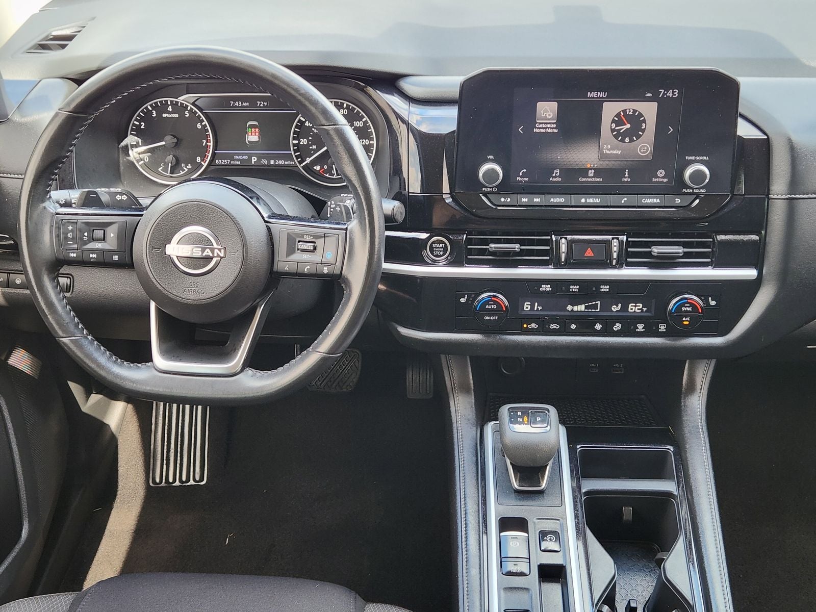 2023 Nissan Pathfinder SV