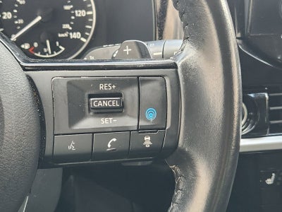 2023 Nissan Pathfinder SV