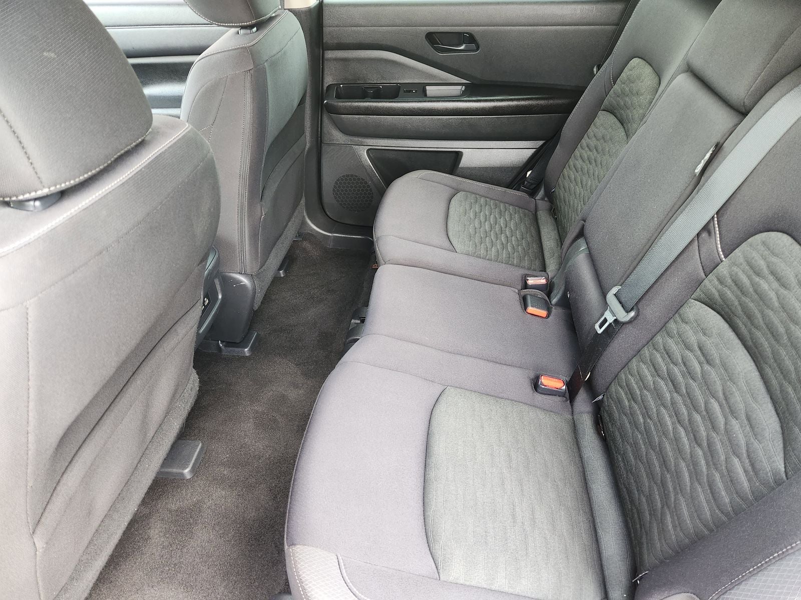 2023 Nissan Pathfinder SV