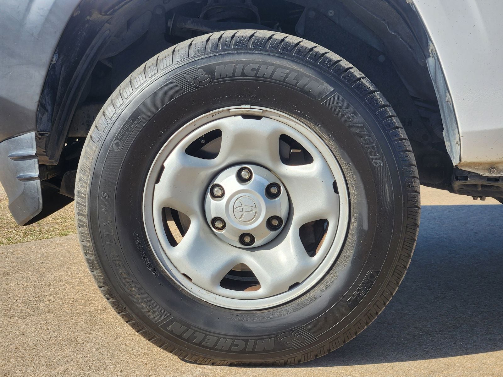 2018 Toyota Tacoma SR