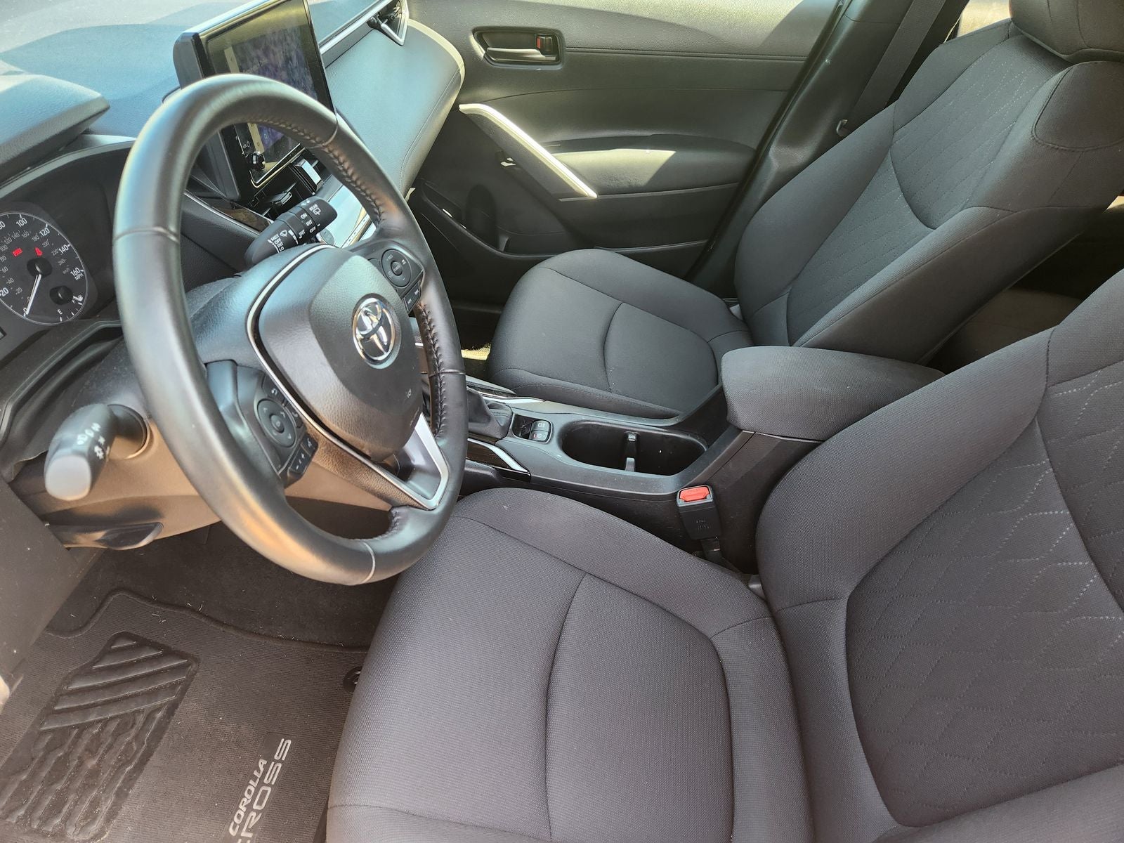 2024 Toyota Corolla Cross LE