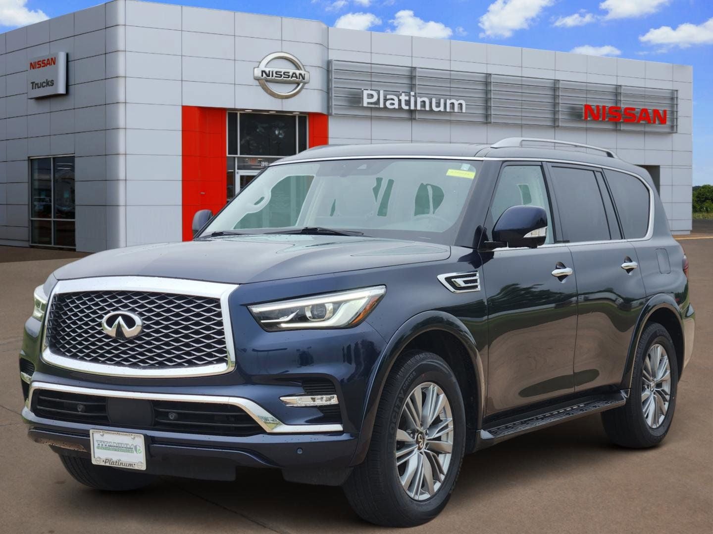 2024 INFINITI QX80 LUXE
