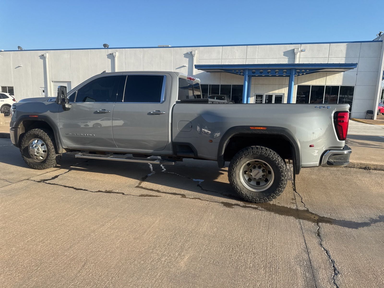 2024 GMC Sierra 3500HD SLT