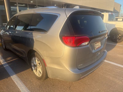 2017 Chrysler Pacifica Touring L Plus