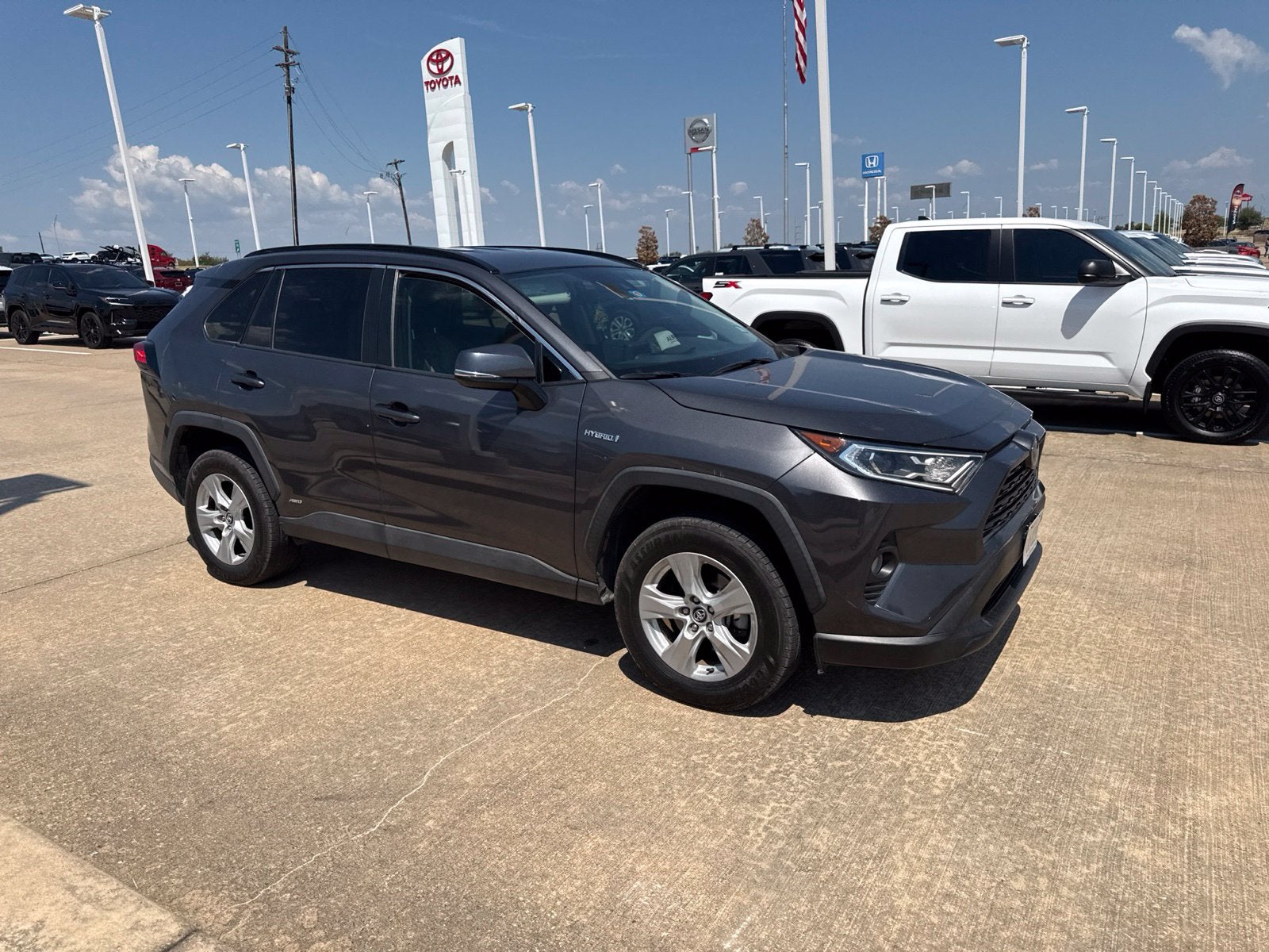 2020 Toyota RAV4 Hybrid XLE