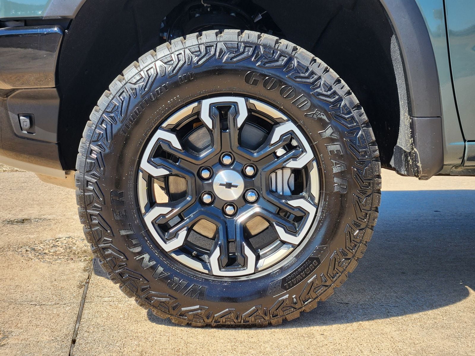 2025 Chevrolet Silverado 1500 ZR2