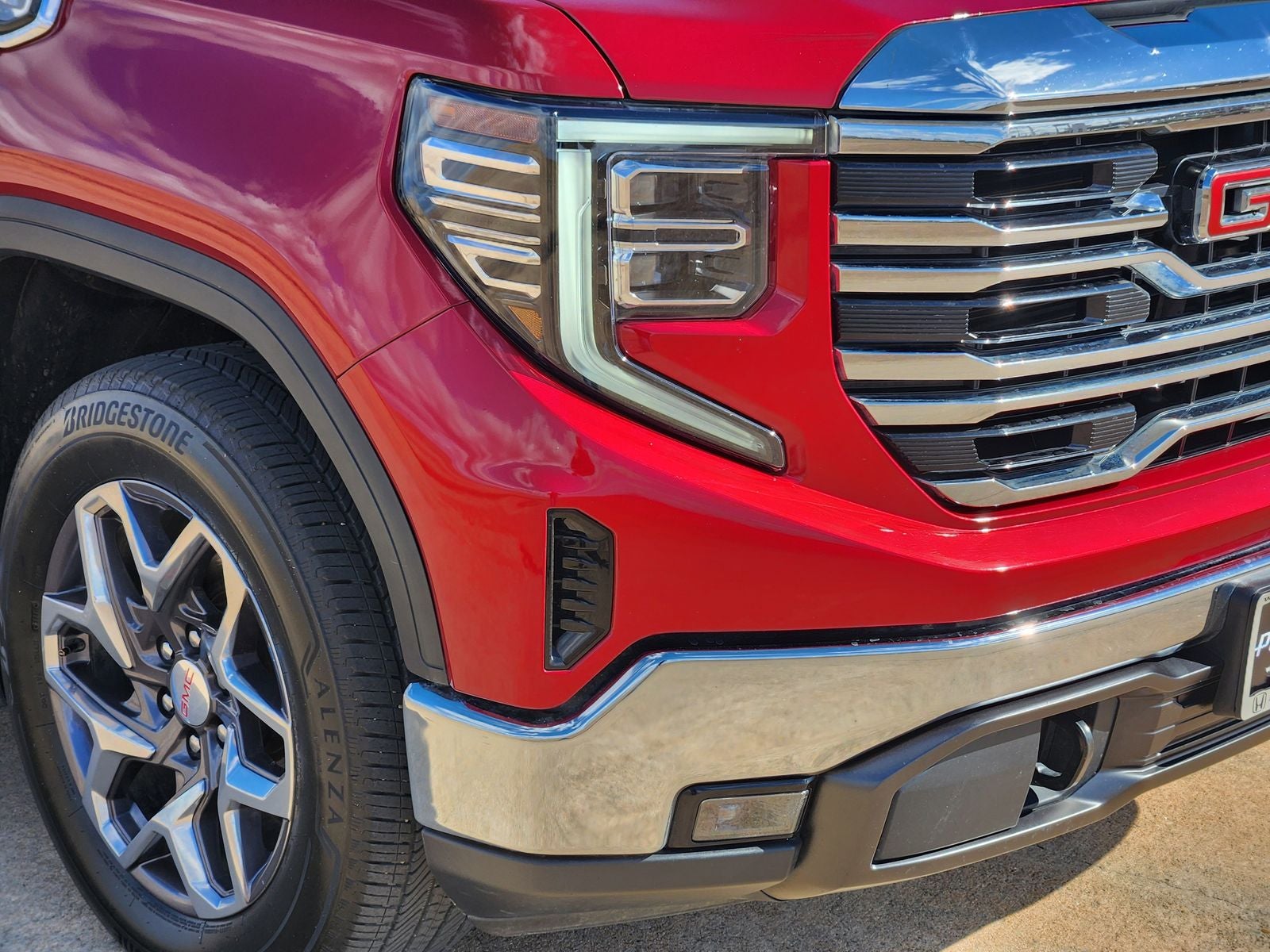 2023 GMC Sierra 1500 SLT