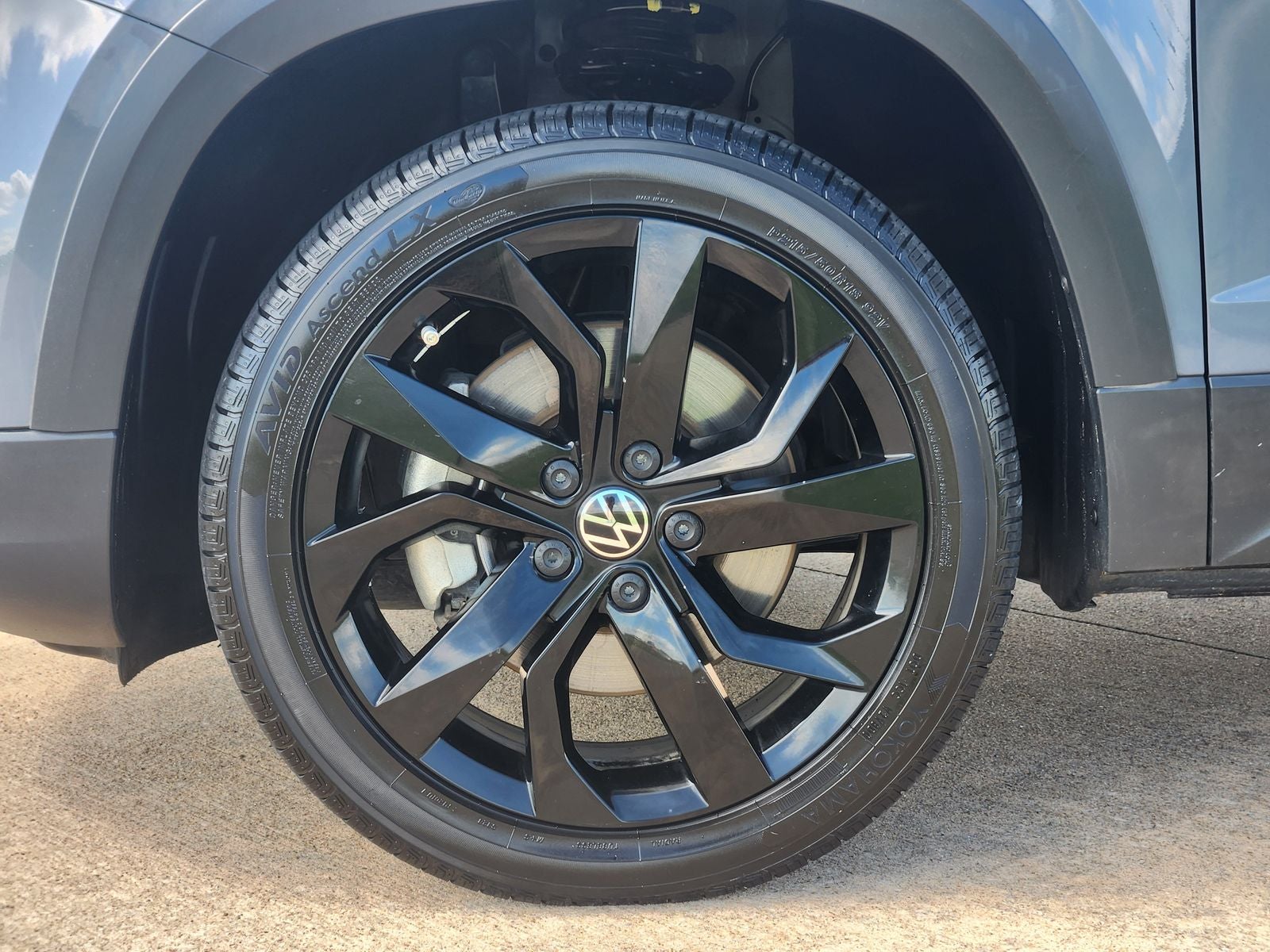 2023 Volkswagen Taos 1.5T SE