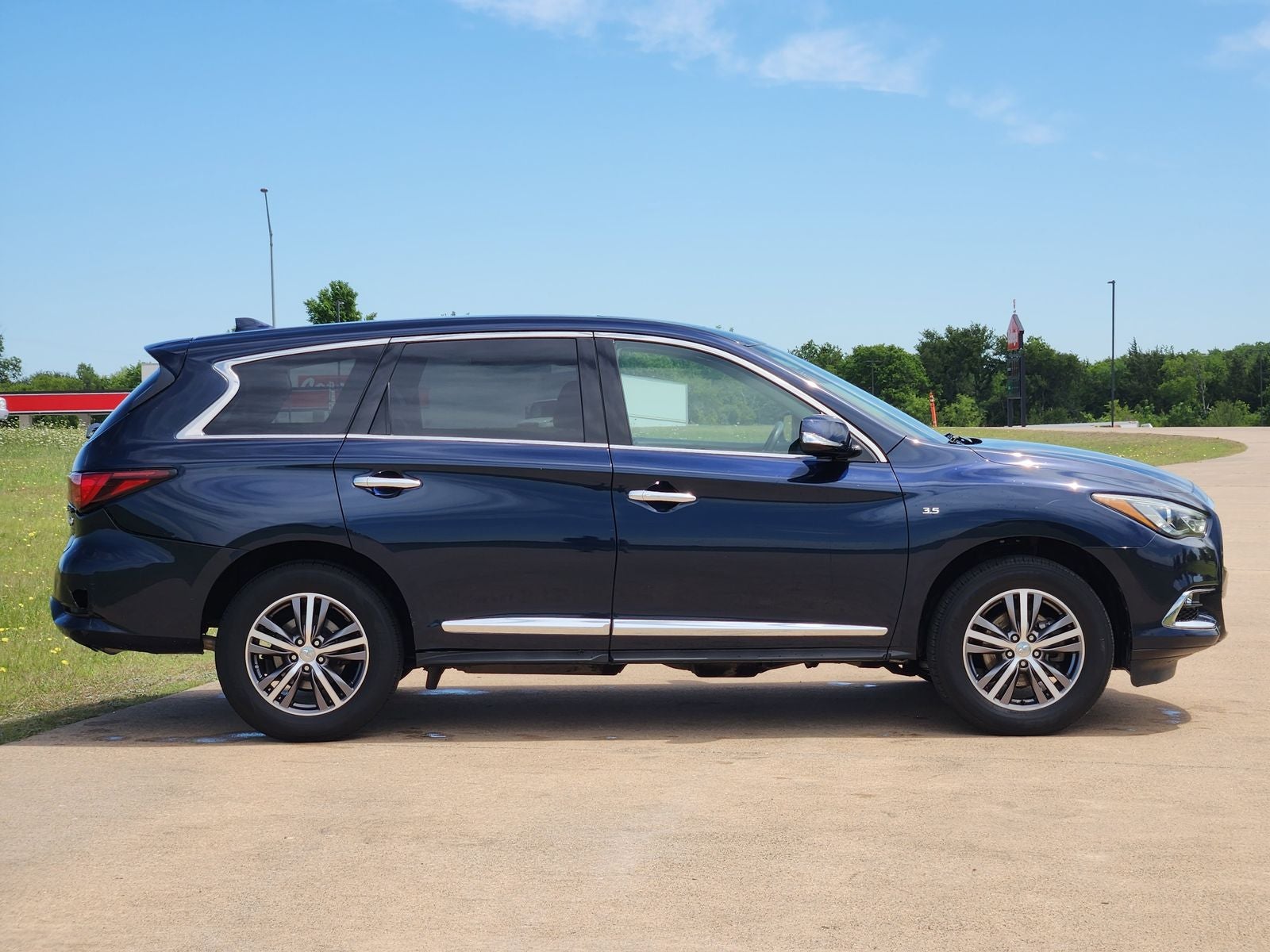2019 INFINITI QX60 PURE