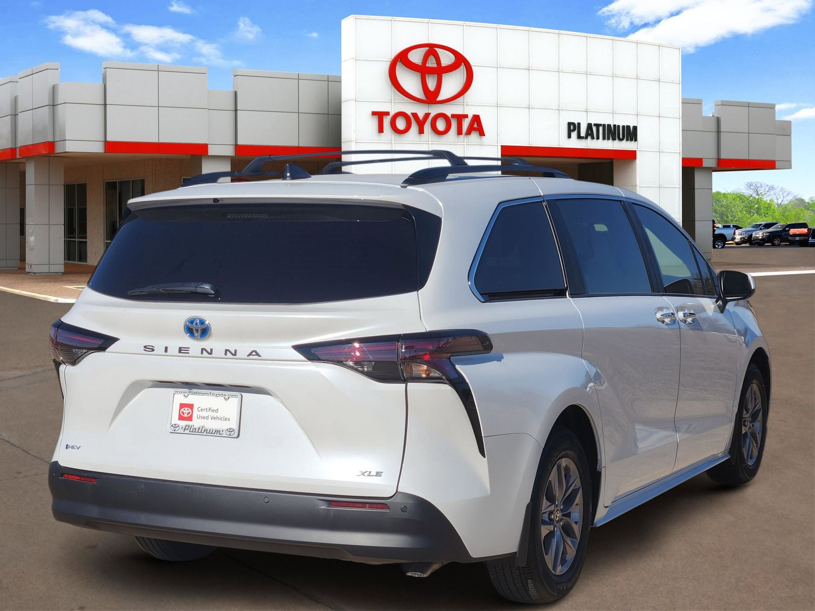 2025 Toyota Sienna XLE