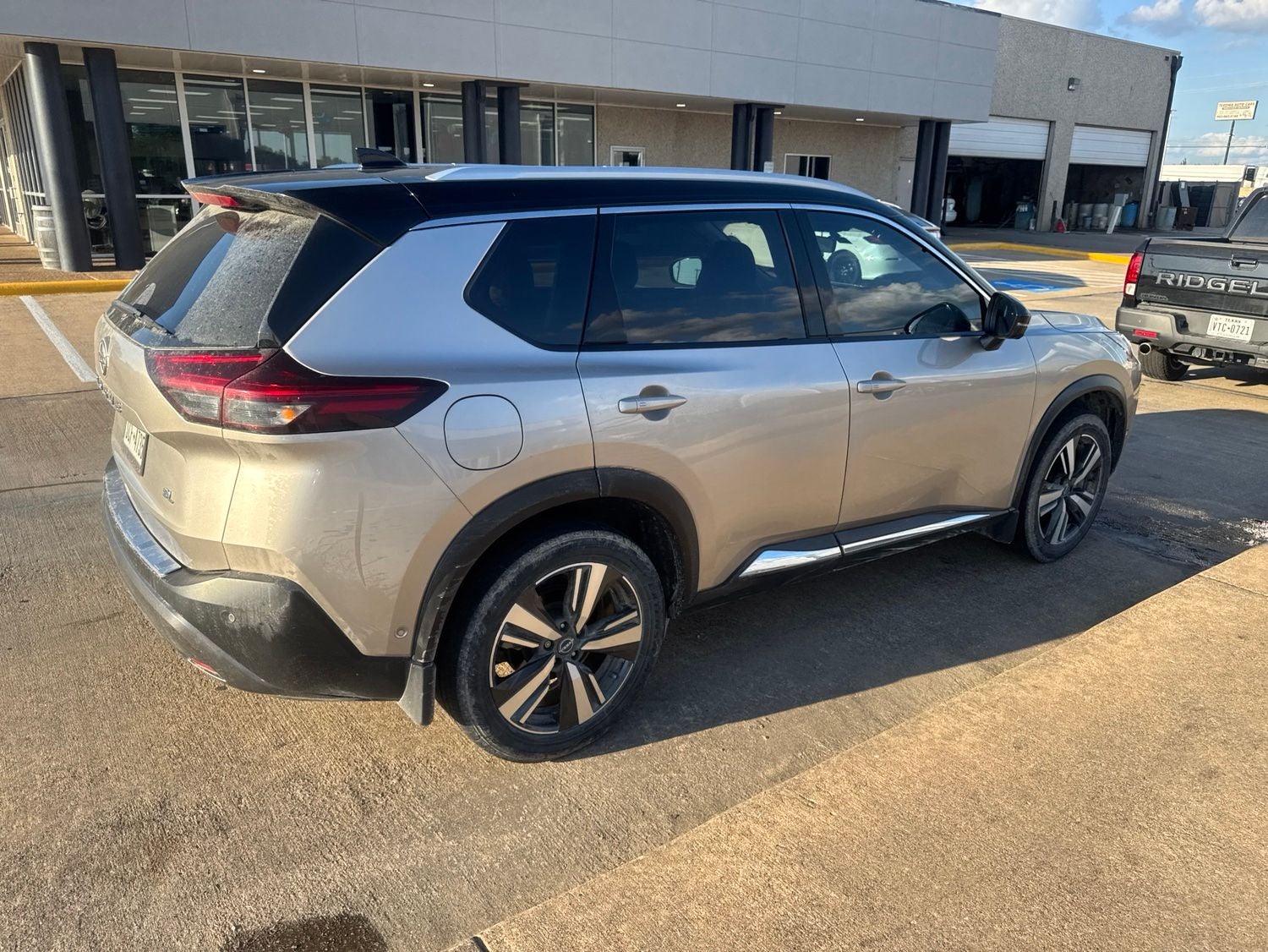 2022 Nissan Rogue SL