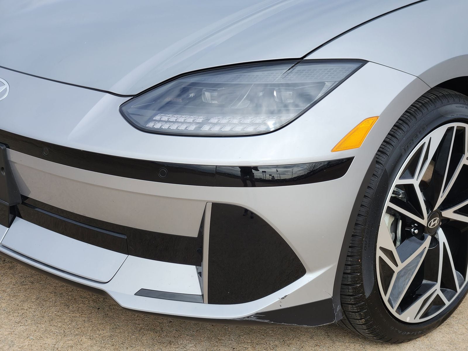 2025 Hyundai IONIQ 6 SEL