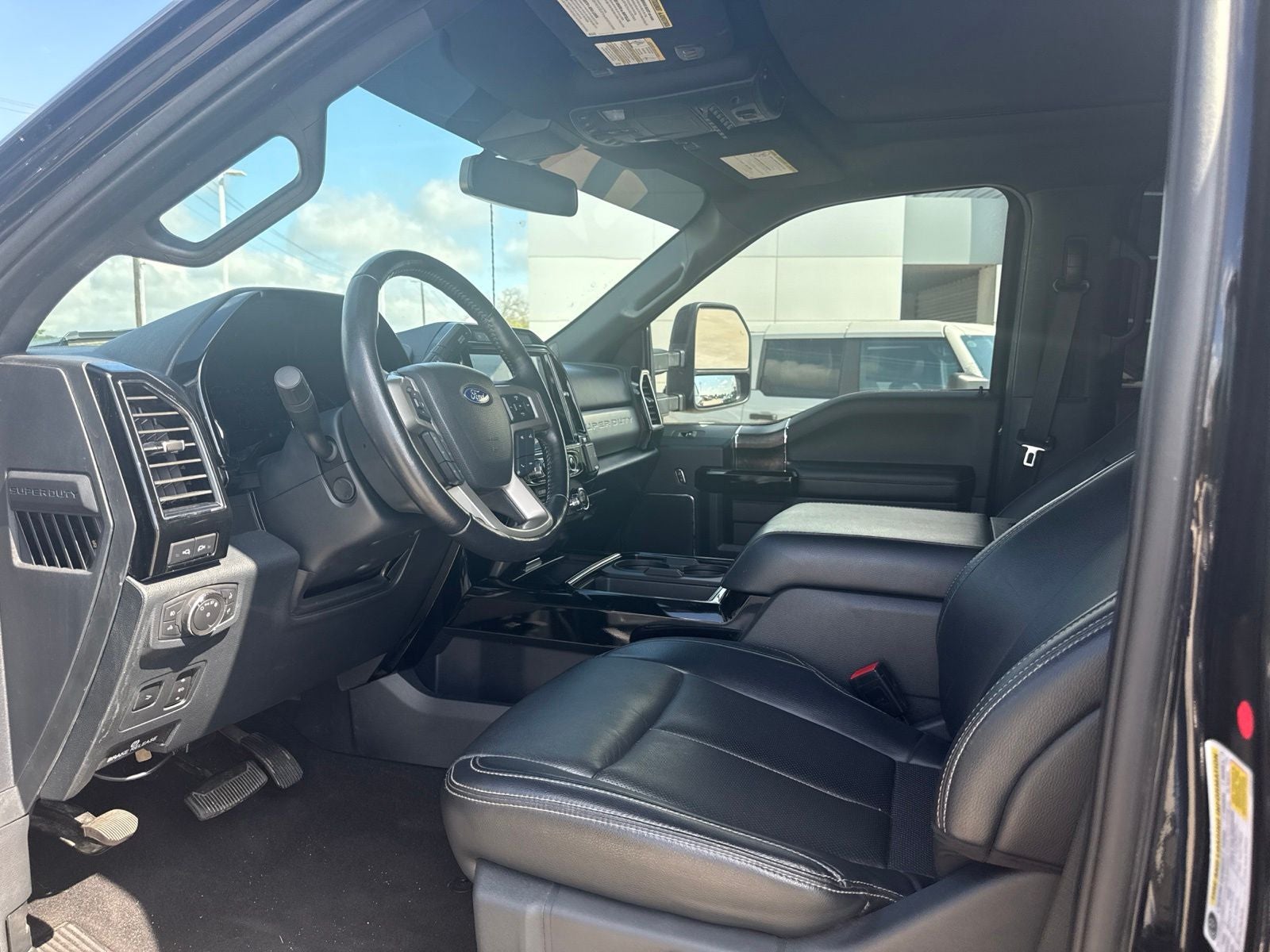 2022 Ford F-250SD Lariat