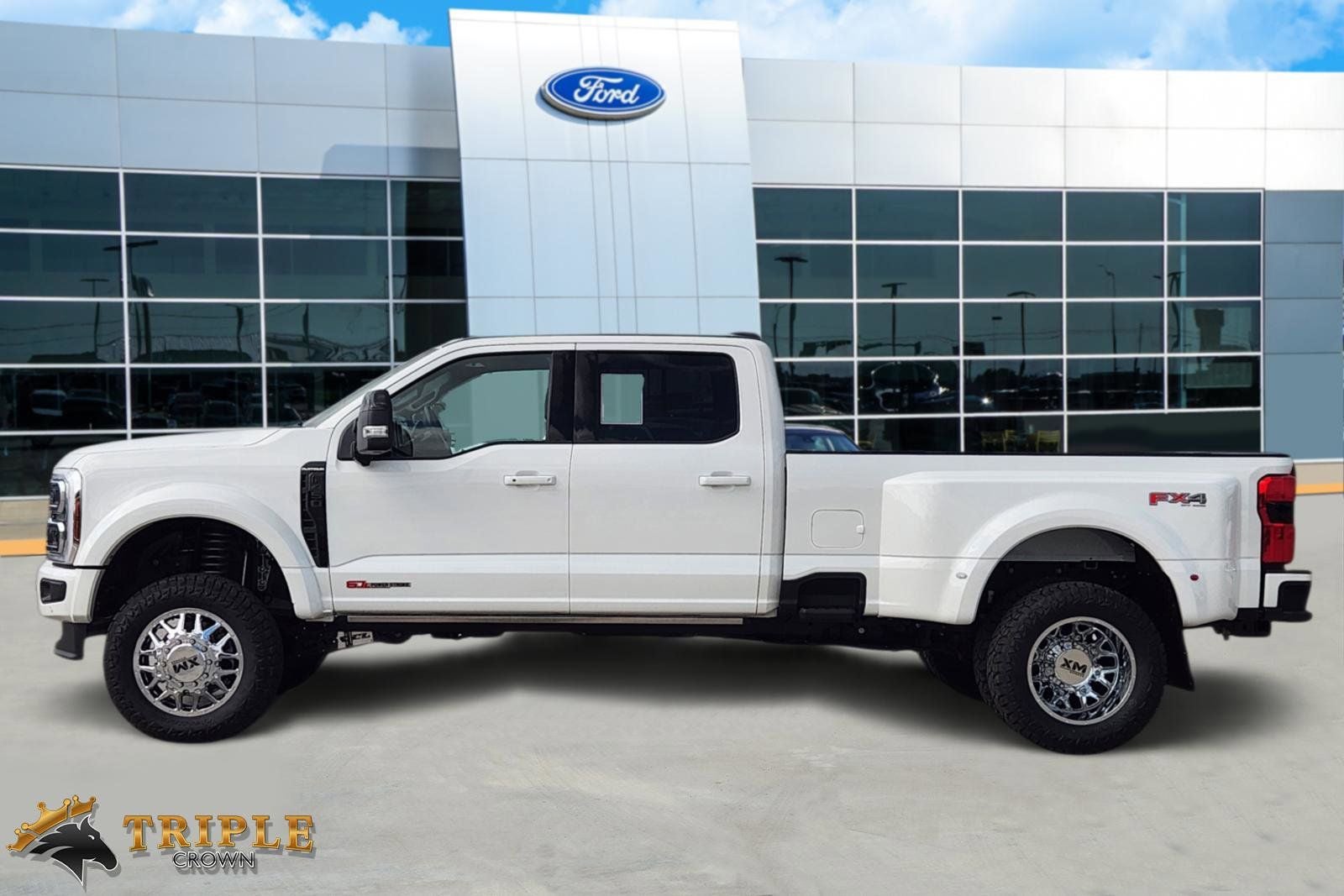 2025 Ford F-450SD Platinum DRW