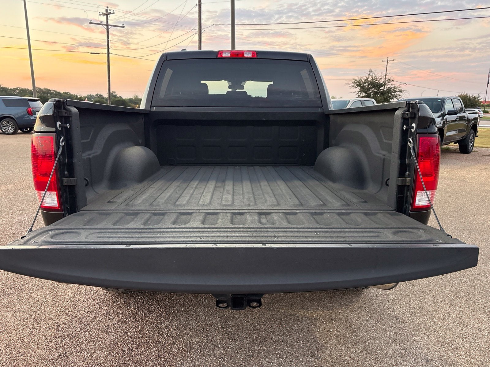 2017 RAM 1500 Express Crew Cab 4x2 5'7" Box
